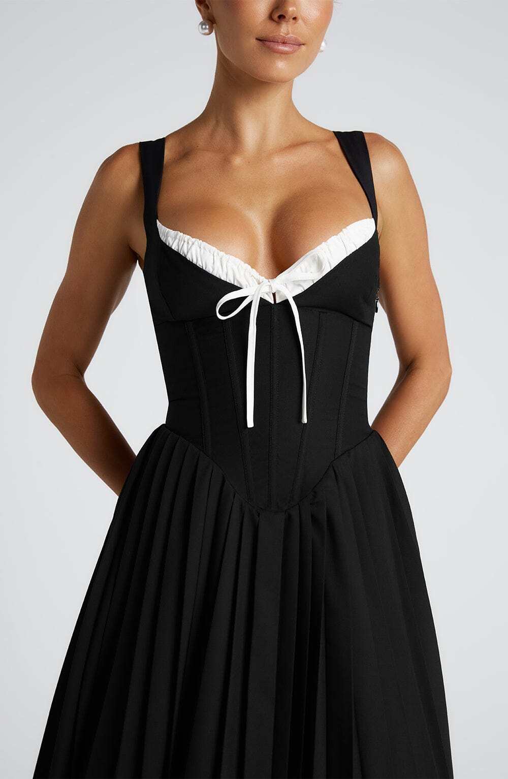 Natassia Midi Dress - Black/White - Image 4