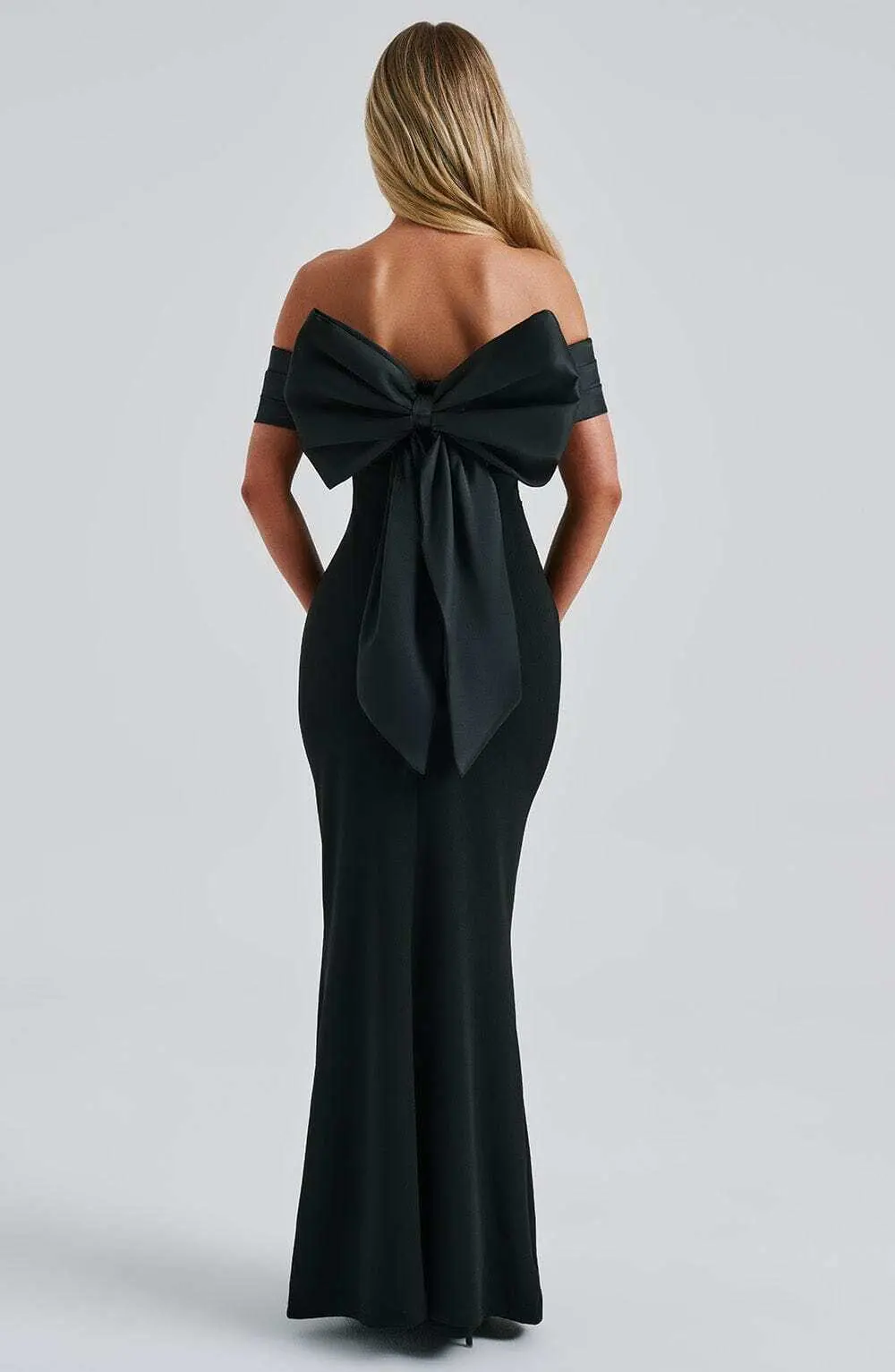 Joanna Maxi Dress - Black - Image 11