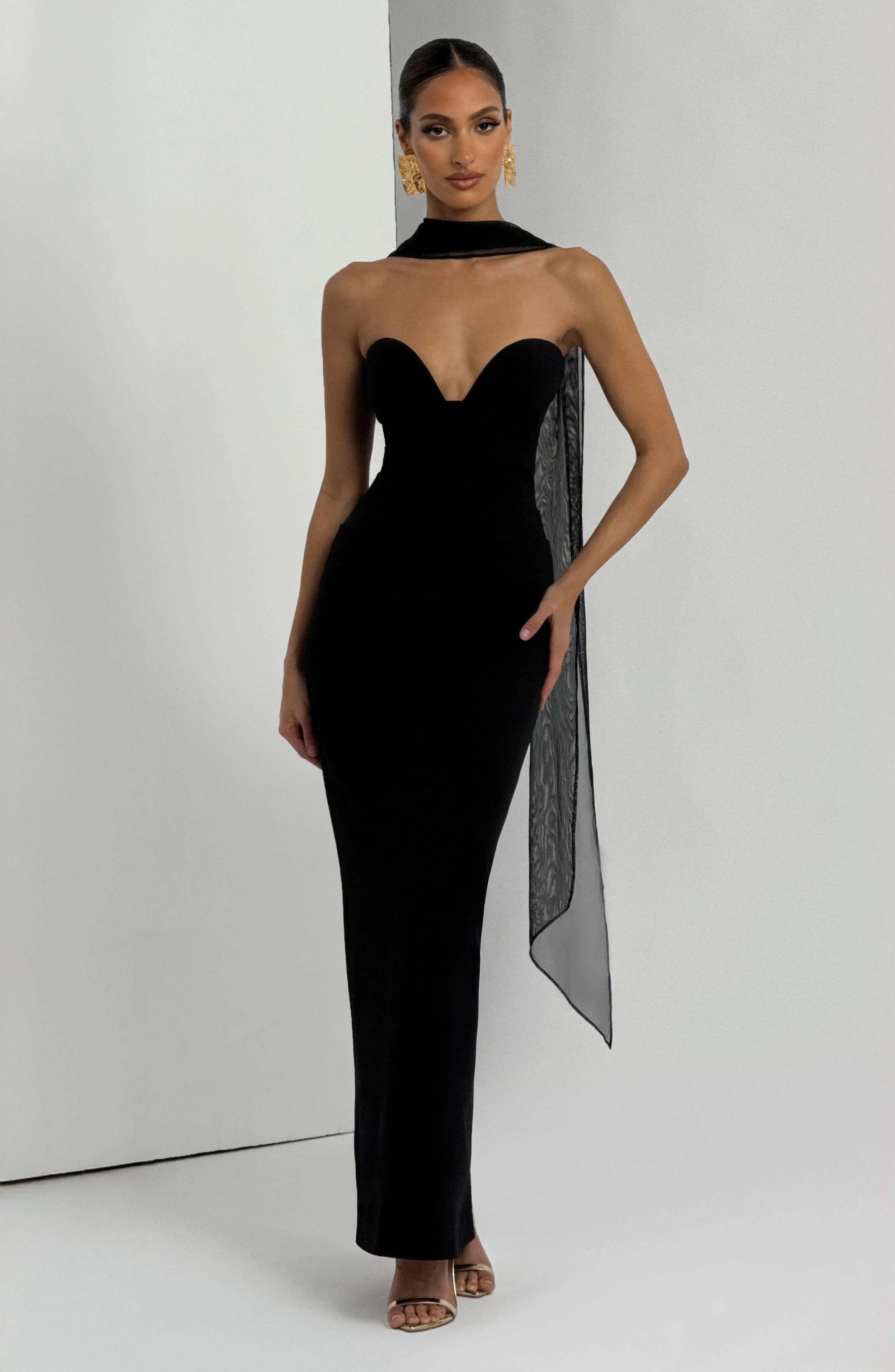 Lindsey Maxi Dress - Black - Image 9